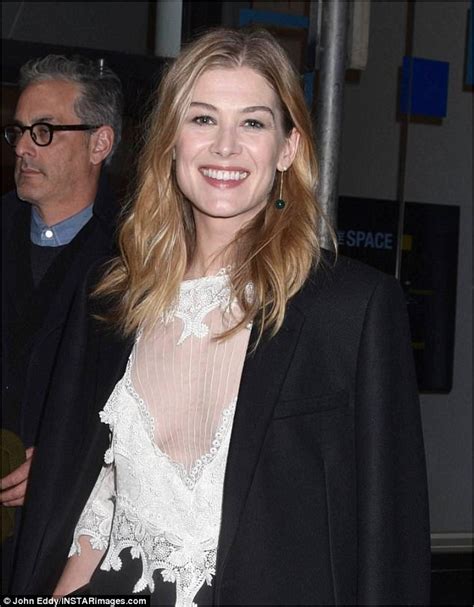 rosamund pike toppless|Rosamund Pike flashes her braless cleavage in NYC .